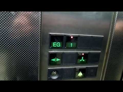 1996 Thyssen hydraulic elevator at the Centro in Oberhausen