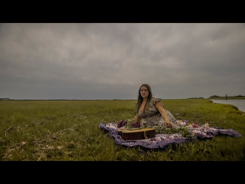 Camille Peruto - Pretty On The Outside (Official Music Video)