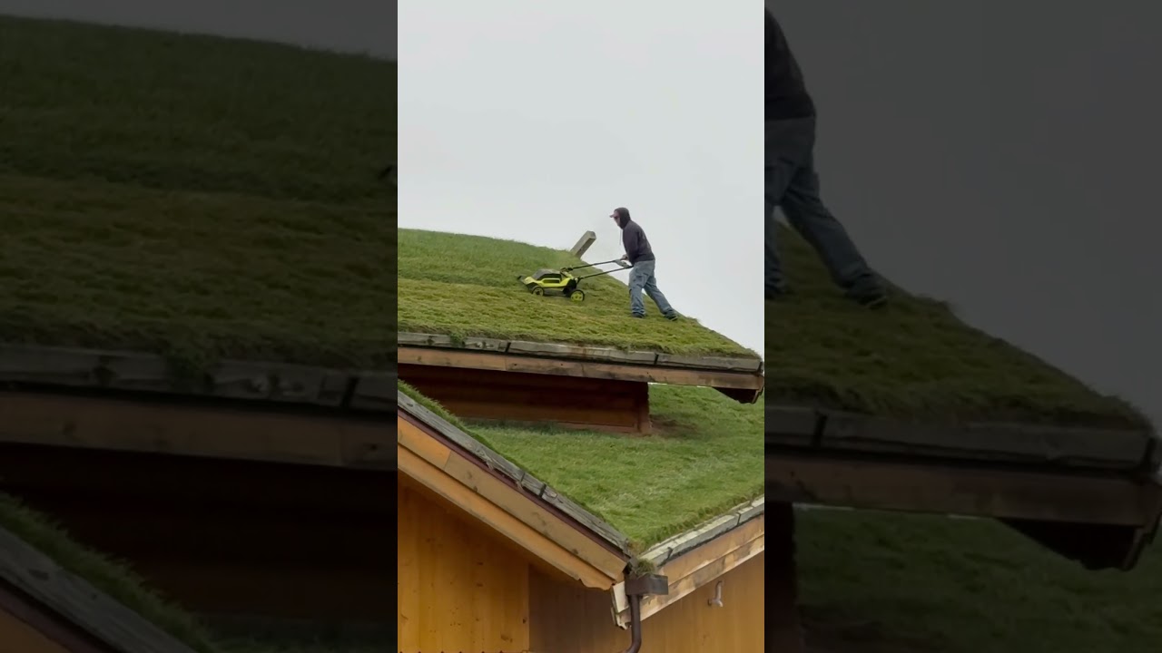 The stuff I see in my small town… #doorcounty #sisterbay #doorcountywi