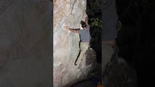 Video thumbnail of Chuck - o boneco assassino, V7-8. Cocalzinho de Goiás