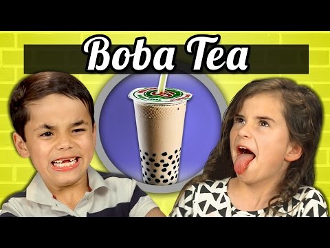 外國小孩試喝珍珠奶茶，反應竟然會是？(KIDS vs. FOOD - BOBA TEA (BUBBLE TEA))