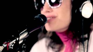 Pieta Brown - "Ricochet" (Live at WFUV)