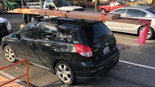 Putting my Thule 1512 roof rack to the test! 16ft wood planks! 2003 Matrix XR