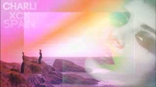 Charli XCX - Nuclear Seasons (Español - Inglés)