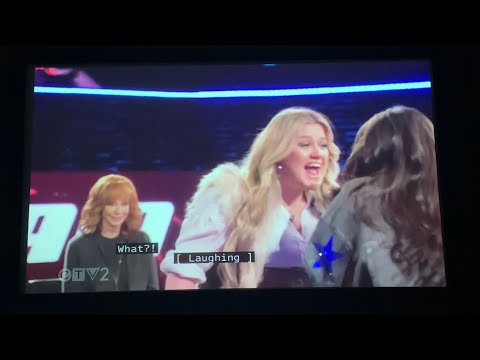 Kelly Clarkson’s reaction to Holly Brand’s high note 😂 | The Voice Knockouts Part 2 (4/24/23)