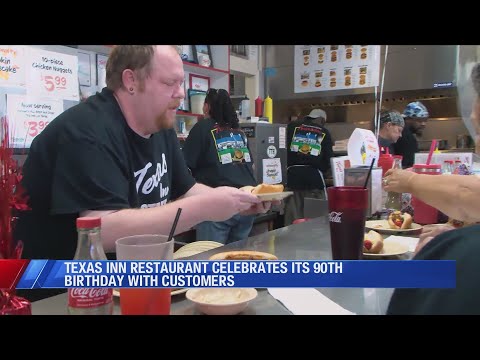Texas Inn restaurant celebrates its 90th birthday with customers