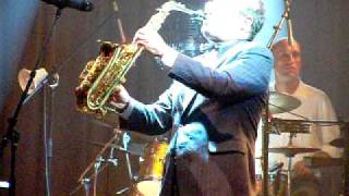 Steven Page (formerly of BNL) - "Don't Stop Me Now" cover