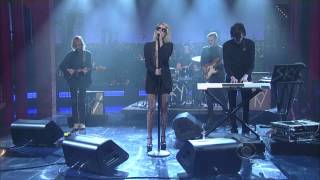 Sky Ferreira - You're Not the One on Letterman 11.25.13 (1080p)