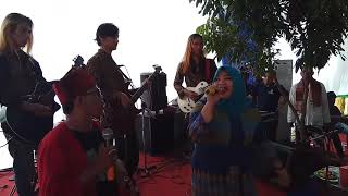 Download lagu Bini tua - Nupy 'bandtang' feat d'legend betawi mp3 Download lagu Bini tua - Nupy 'bandtang' feat d'legend betawi mp3