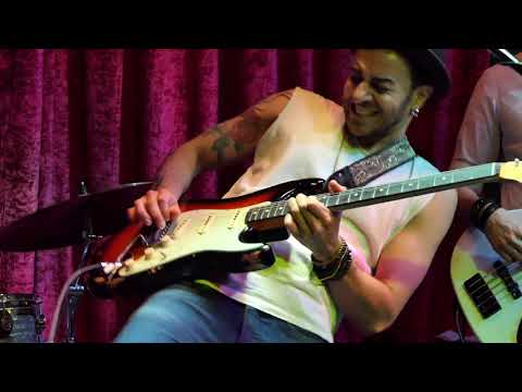 Artur Menezes - Till The Day I Die  - 6/2/19 Universal Bar & Grill - Los Angeles, CA