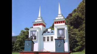 They Might Be Giants - Kiss Me, Son Of God