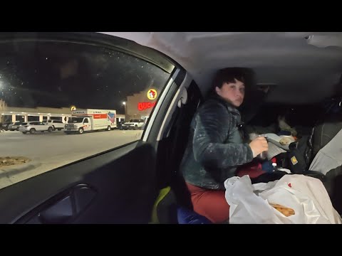 Eisiges Hyper-Stealth-Camping bei Buc-ee's