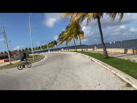 Malecón de mi pueblo Caibarién en Cuba costa centro norte provincia de Villa Clara.