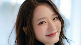 グラビア話題“ミス東大”、すっぴん投稿に衝撃「マジで綺麗」　実は4姉妹「全員美人なのスゴイ」..