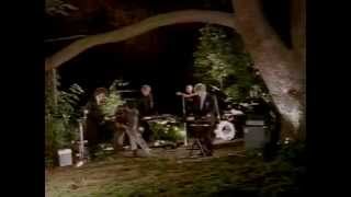 World Party feat.: Sinead O&#39;Connor - Private Revolution