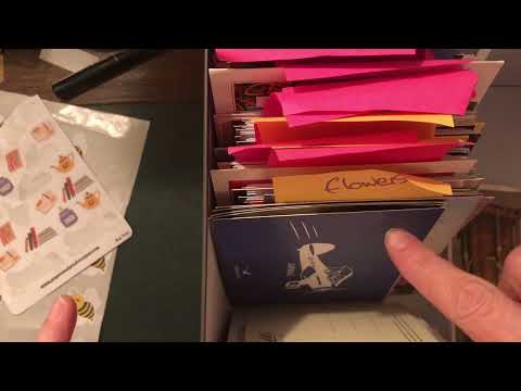 Postcrossing with me || choosing the right postcard going to Germany and Russia