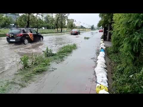 Splai Bahlui mal drept inundat, Iași