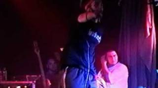 E-town concrete - Hold up (live at krome new jersey 09-21-01)