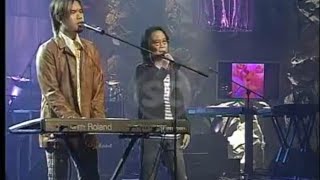 Download lagu Chrisye & Ahmad Dhani - Jika Surga Dan Neraka Tak Pernah Ada | Konser Senyawa 2005 mp3 Download lagu Chrisye & Ahmad Dhani - Jika Surga Dan Neraka Tak Pernah Ada | Konser Senyawa 2005 mp3