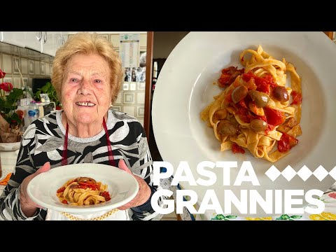 90yr old Maria makes fettuccine with tomatoes and her own olives | Pasta Grannies