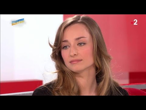 “Il m’emprunte de l’argent” : Daniel Auteuil évoque avec humour et affection son amitié avec Dave