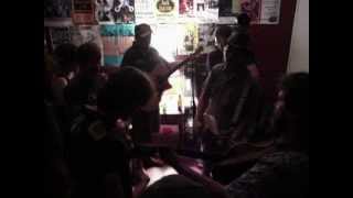 Leftover Salmon 2001 backstage acoustic jam w Cody Russell, locals 6-5 Dave's On Dickson