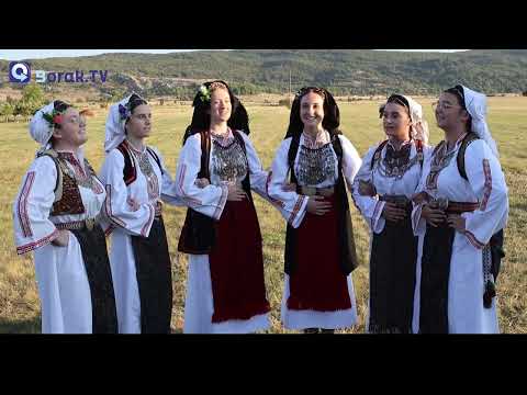 Širokobriježanke zapjevale bećarac u Roškom Polju