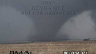 preview picture of video '5/23/2008 Quinter, KS Tornado Footage'