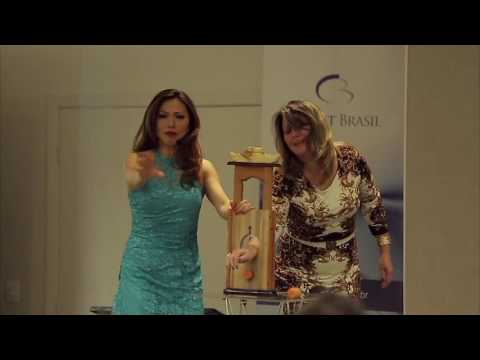 Meiry Kamia - Palestras com Mágicas