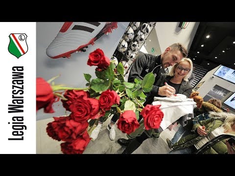 Dzień kobiet w Legia FanStore!