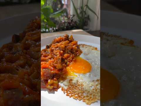 Pisto with crispy feta fried egg. #spain #pisto #recipe #receta #mediterranean #shorts #summer