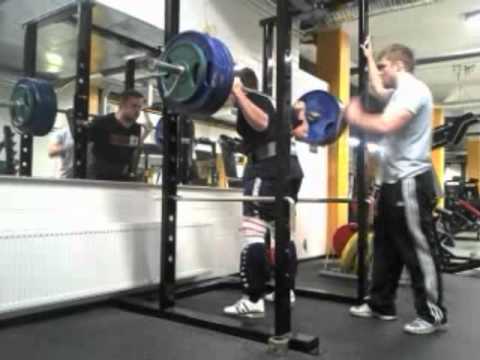Squat 5*200kg with wraps