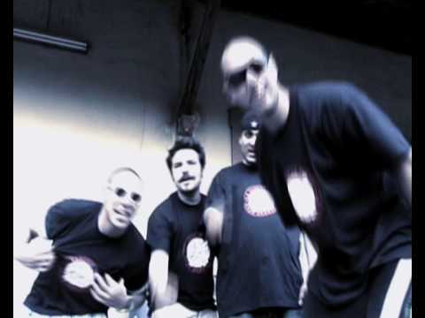 Spanish Ed   LA VARESE BEVE feat  E Green video ufficiale