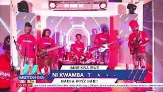 Download lagu NIKWAMBATA KWAMBATA NA MACHA BOYZ BAND (KARANGA LAZIMA) mp3