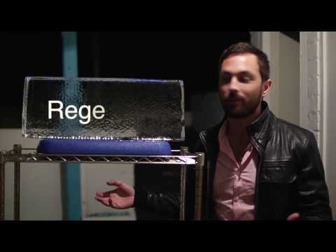 圧力は氷を溶かす？ (Does Pressure Melt Ice?)