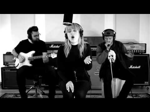 Leah McFall "Oops (Oh My)" Missy Elliot+Tweet Ft BeatFox