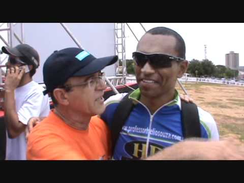 Prof Helio Souza leva o Prof Arnaldo ao pódio GP RAVELLI XCM 2011