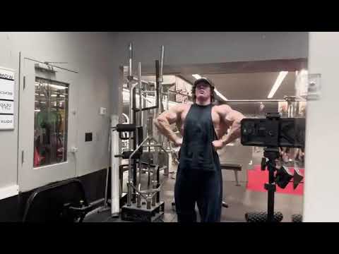 Sam Sulek's Spring Bulk Day 32 - Back(Car talk+posing)