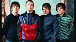 Arctic Monkeys - You Know I&#39;m No Good Slideshow/Lyrics