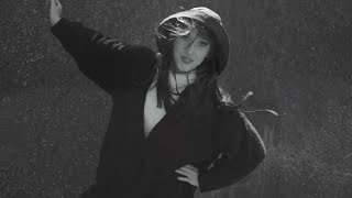 Aldous Harding – “Fever”