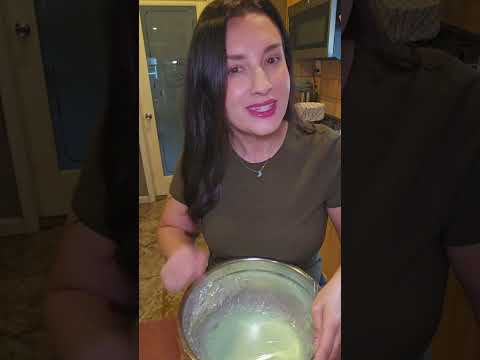 Pistachio cream white chocolate sourdough & house update🥖🏡