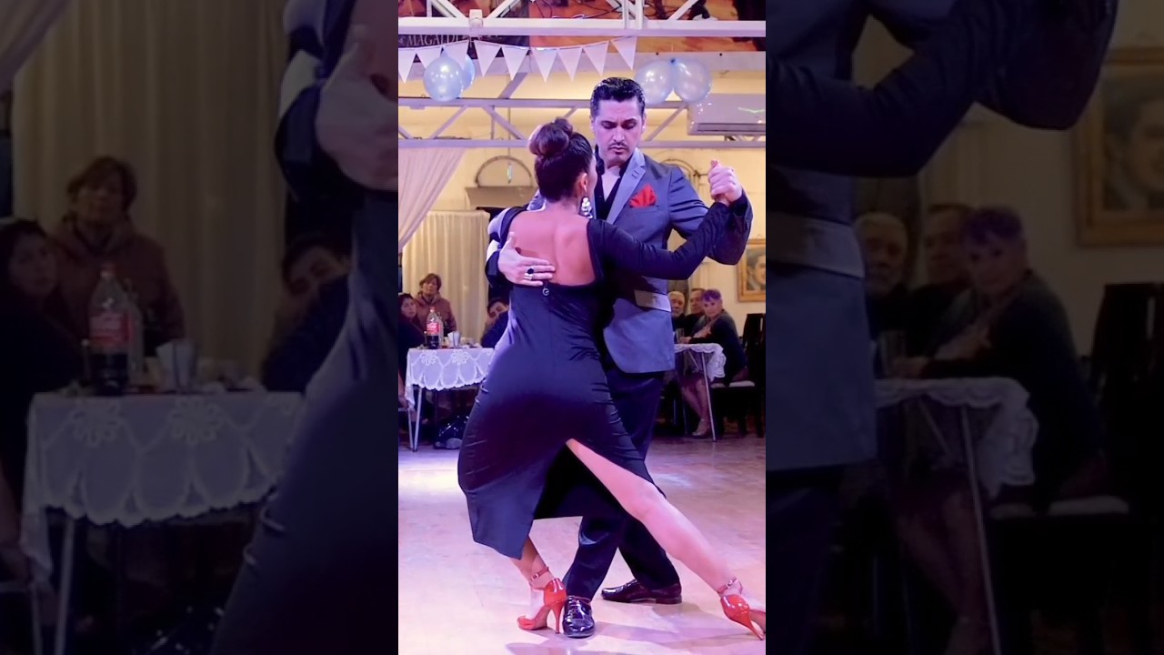 Emancipación - Majo Garcés y Francisco Castro