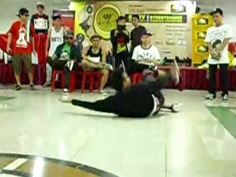 Blazin Squad Bboy - Blazin Hancaai VS Double Ss (Kingz Of the Ringz 2012)