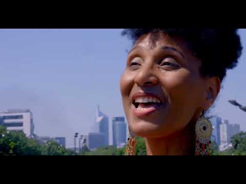 Cecilia Vicente-porto Suguro