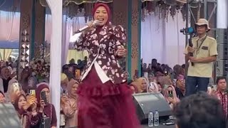 Download lagu Selfi Yamma Full Video_Saweran Tumpah2 Off Air Siang Kolaka utara_1 NOV 2025 mp3 Download lagu Selfi Yamma Full Video_Saweran Tumpah2 Off Air Siang Kolaka utara_1 NOV 2025 mp3