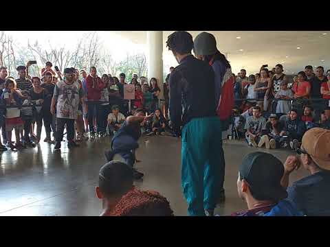 Bboy Tchantcho Bboy Insano vs Bboy Sinistro step e Bboy Rastamar aniversário da Inglórios