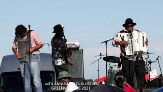 NATHAN &amp; THE ZYDECO CHA CHAS
