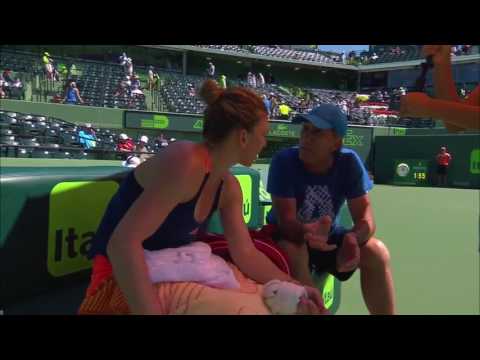 On-Court Coaching: Simona Halep and Darren Cahill (2017 Miami Open Quarterfinals)
