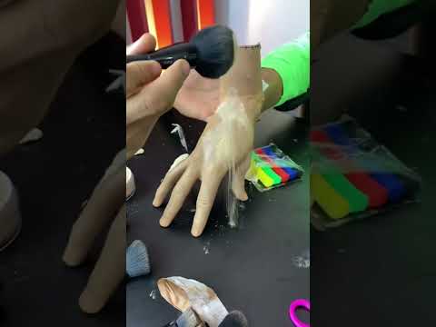 Mãozinha da Wandinha!