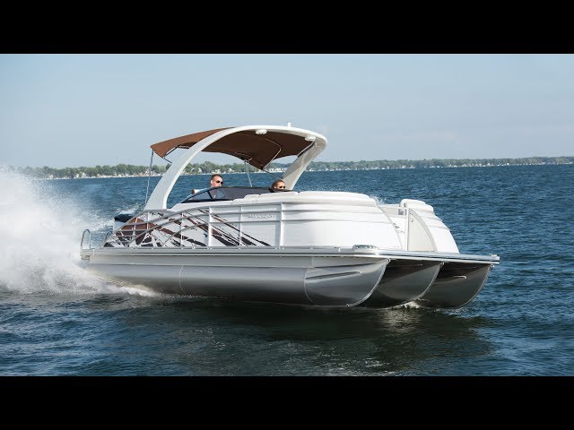 Pontoon & Deck Boat Reviews: 2018 Bennington Q25 Swingback